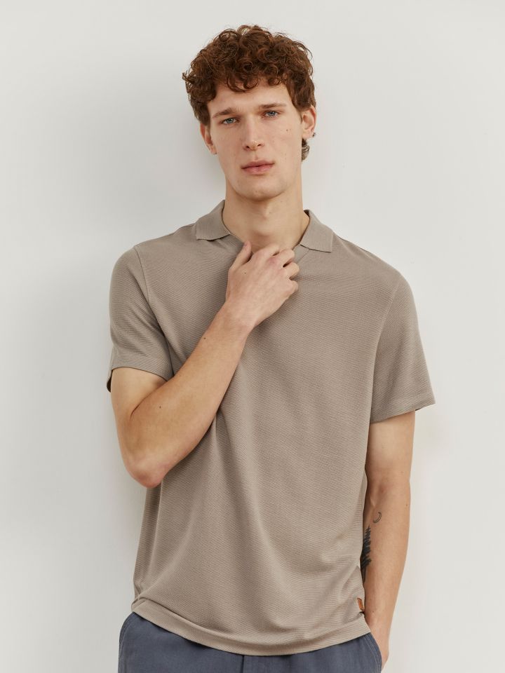 חולצת פולו סרוגה