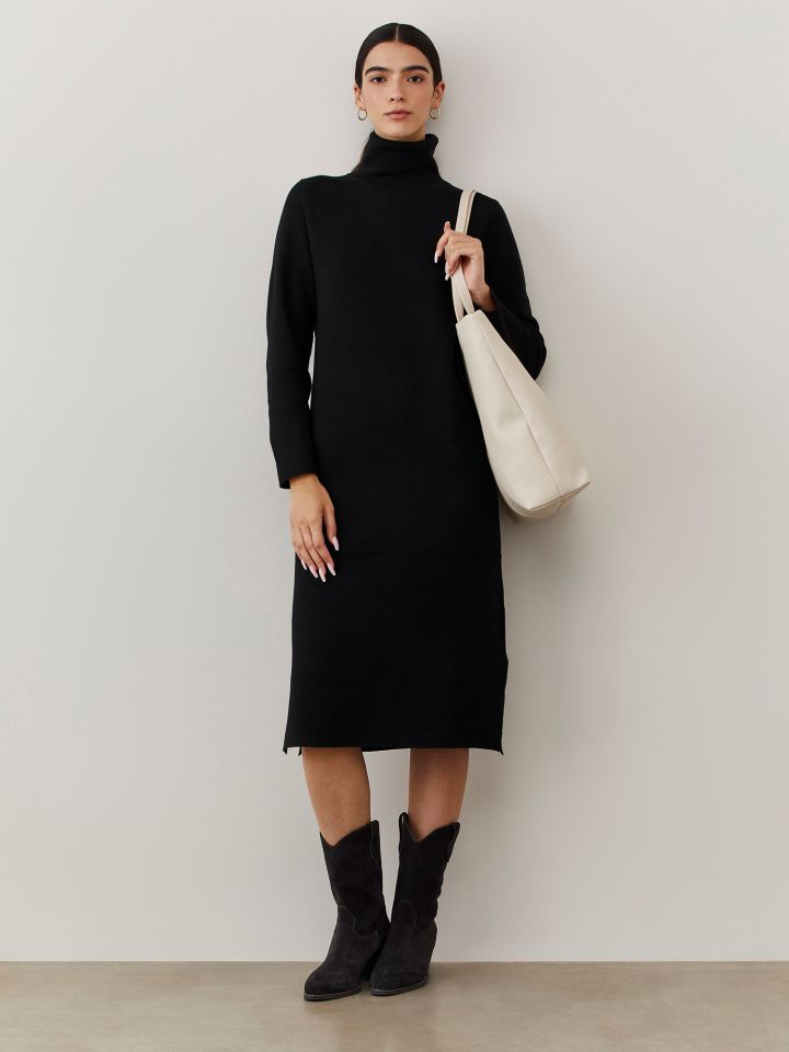 שמלת סרוגה מידי