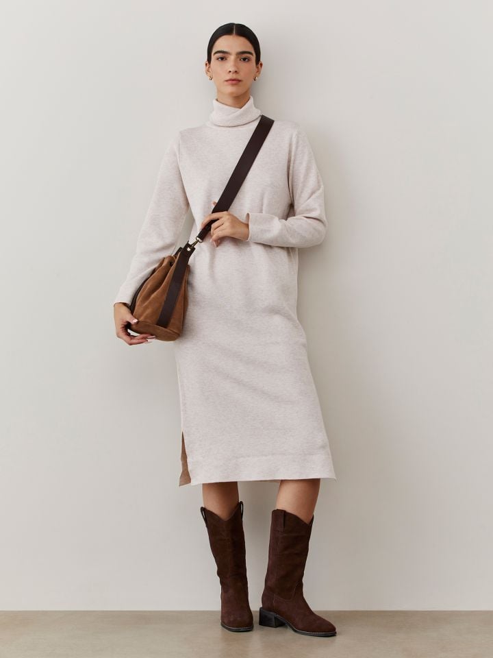 שמלת סרוגה מידי