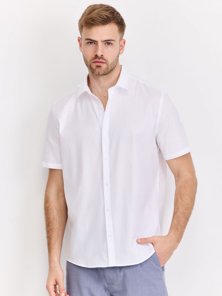 חולצה מכופתרת קצרה קלאסית