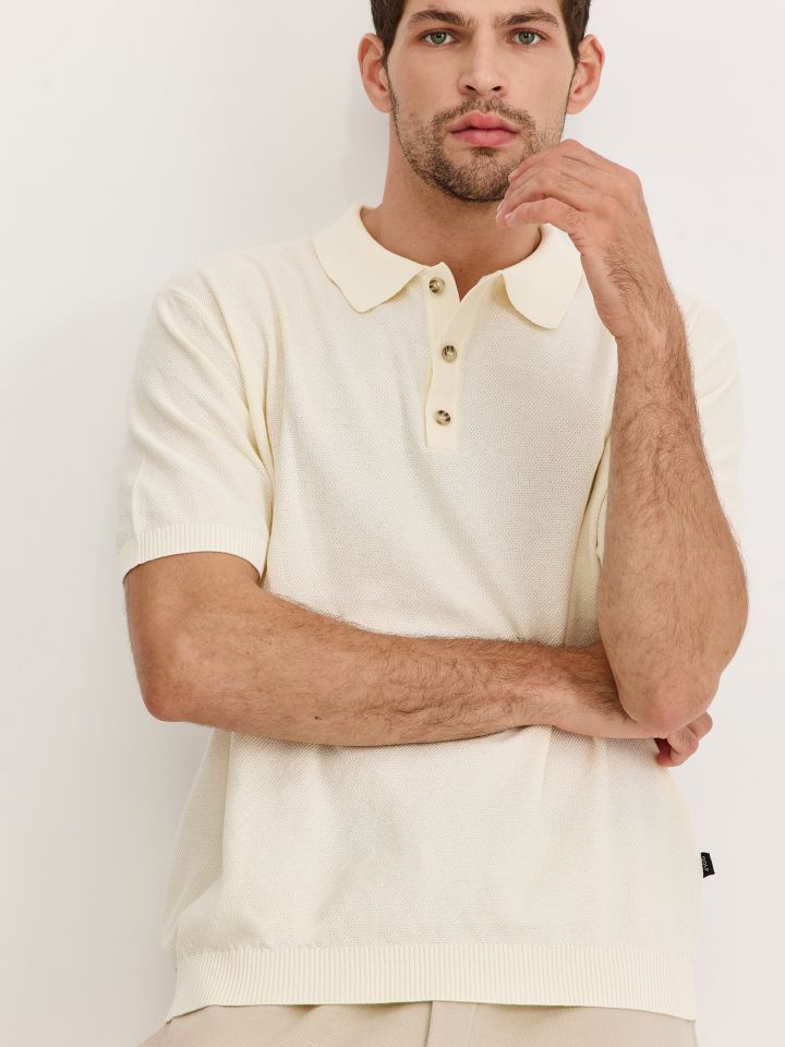 חולצת פולו סרוגה