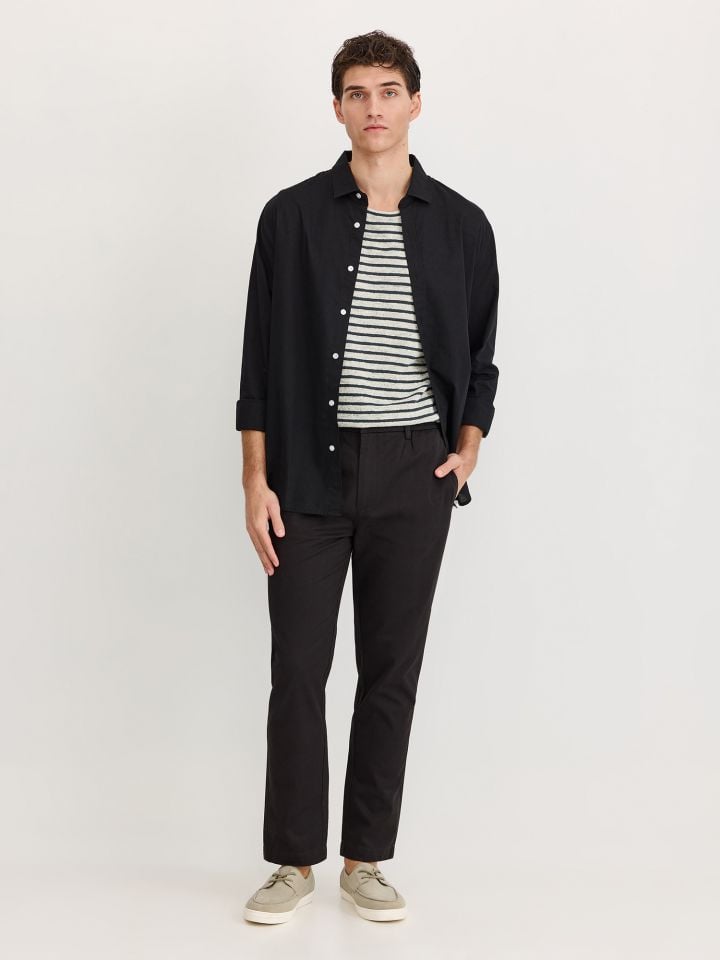 מכנסי צ’ינו טוויל