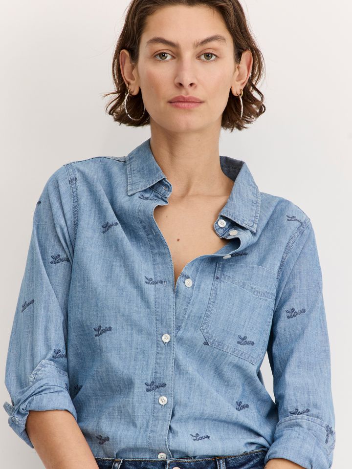 חולצת גינס בשילוב רקמה עדינה