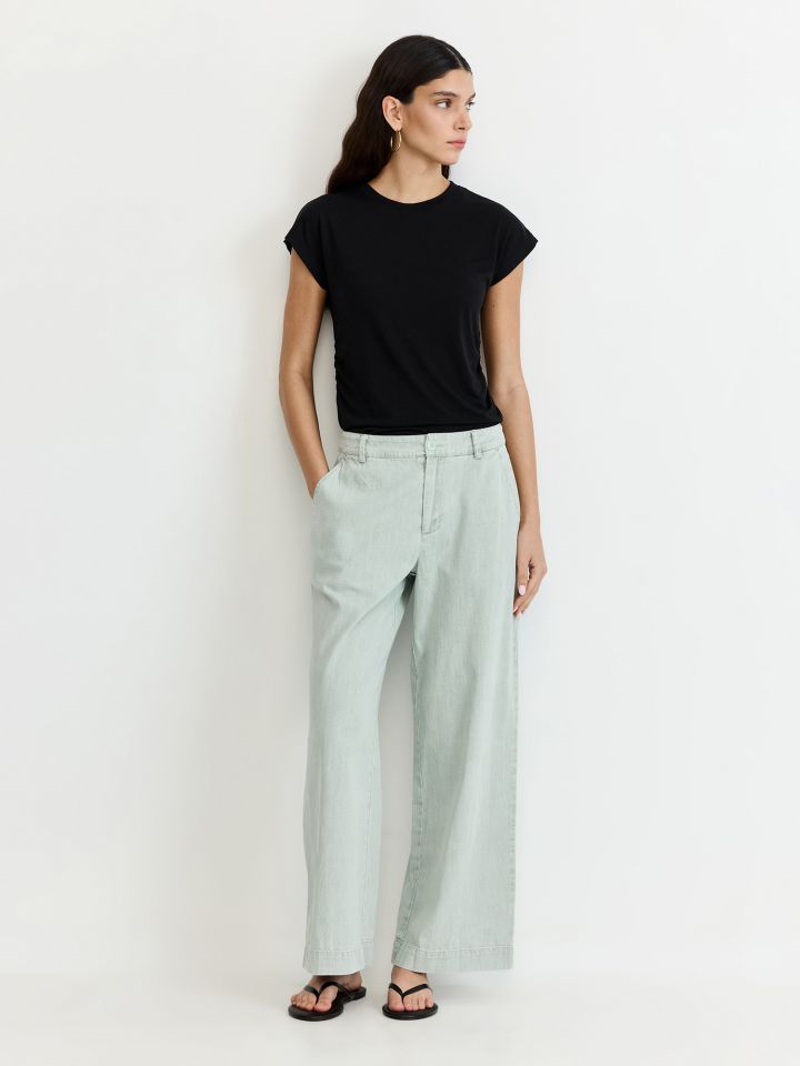 מכנסי צ’ינו רגל רחבה