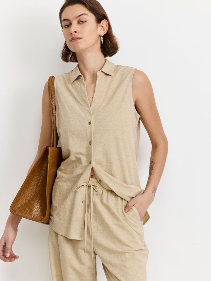 טוניקה ללא שרוול