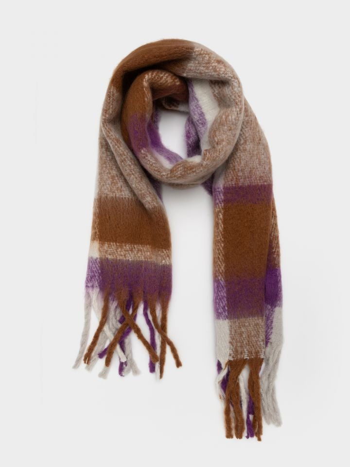 צעיף סרוג משבצות