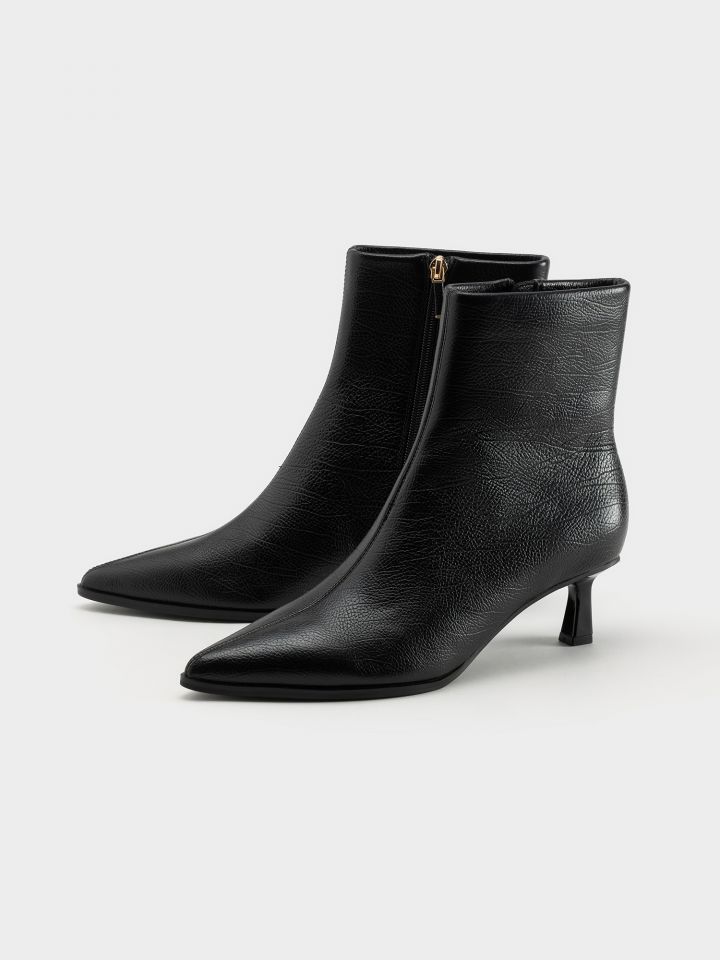 מגפוני עור קלאסיים