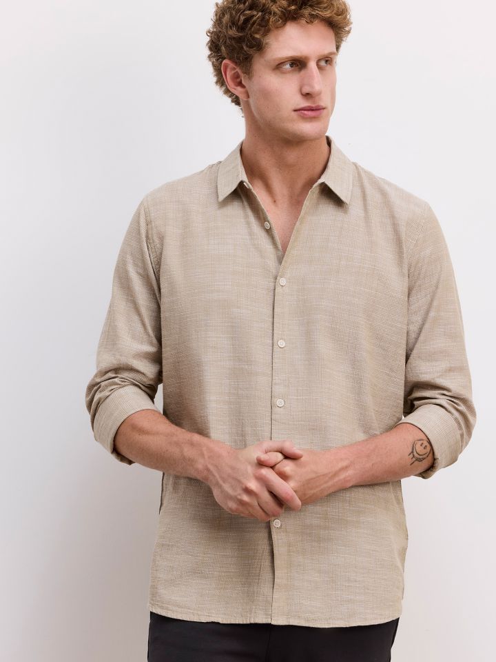 חולצה מכופתרת בטקסטורת וופל