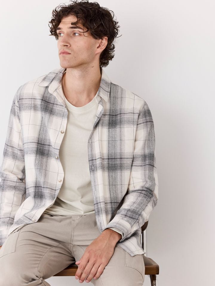 חולצה מכופתרת פלאנל כיס