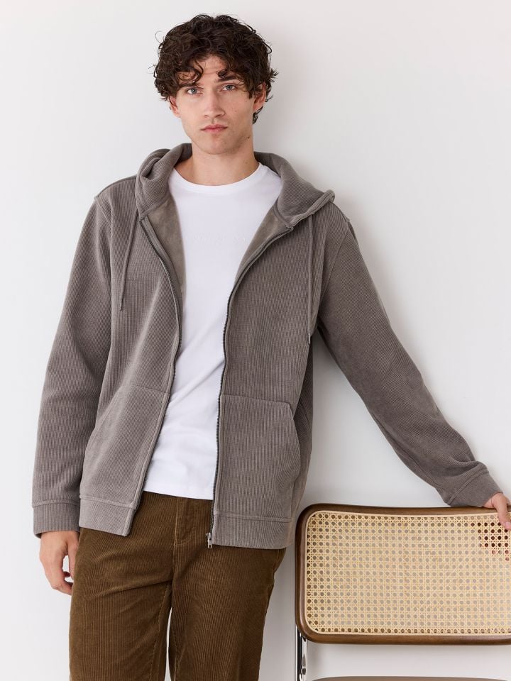 קפוצ’ון במראה קורדרוי