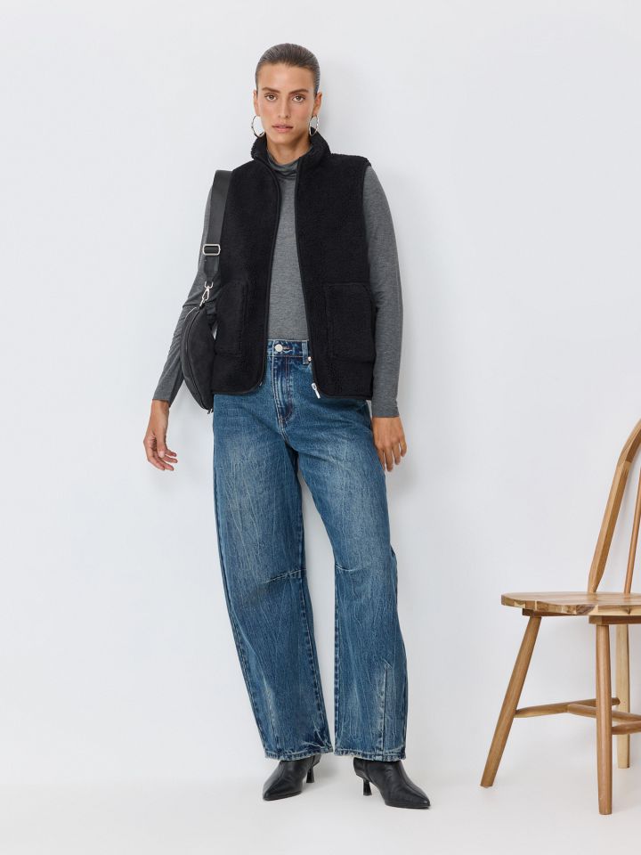 וסט פרווה עם רוכסן