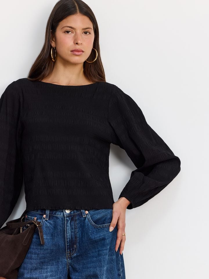 חולצת כיווצים מחשוף סירה