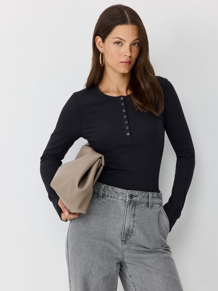 טי שירט הנלי ריב