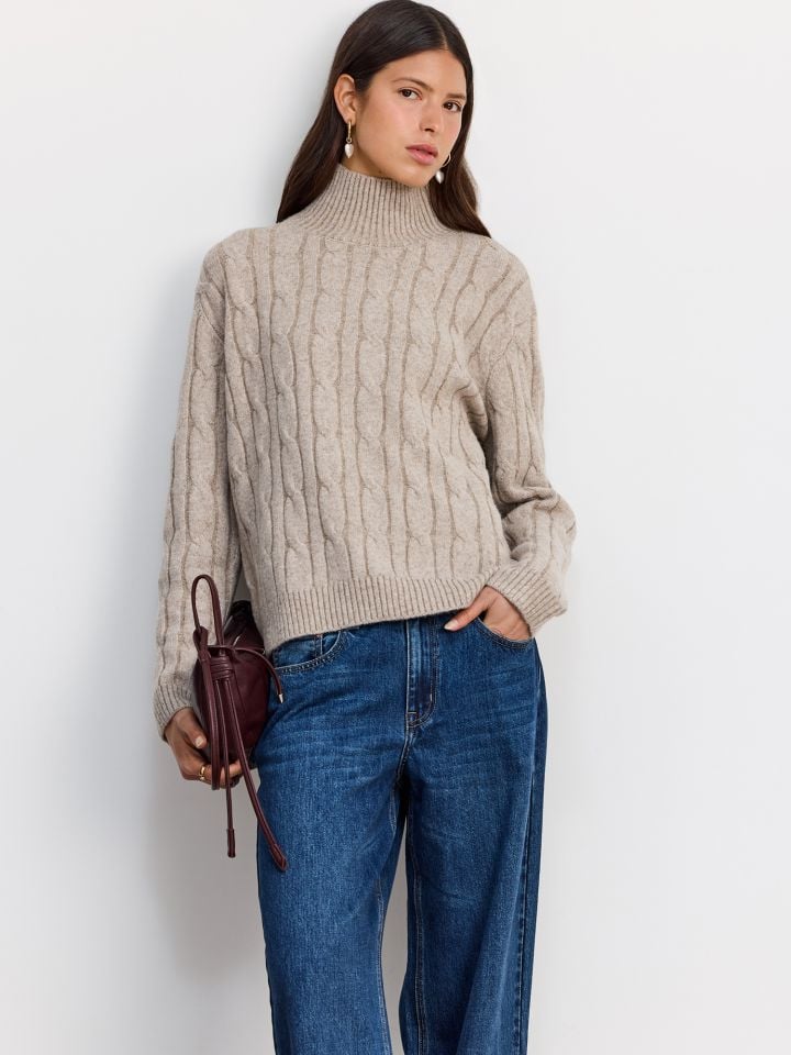 סוודר גולף צמות אקו