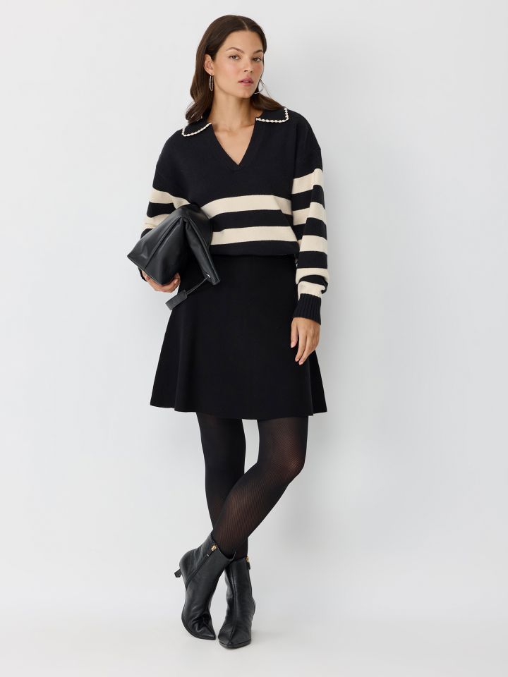 חצאית מיני סרוגה