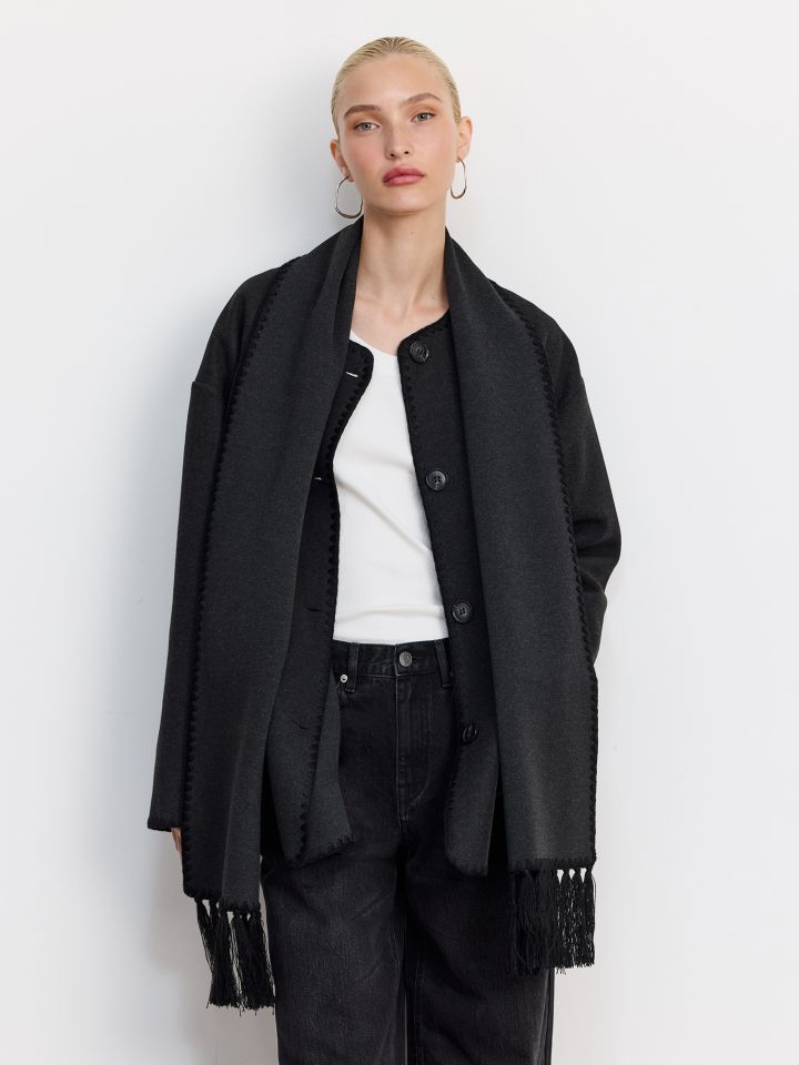 מעיל רקום עם צעיף