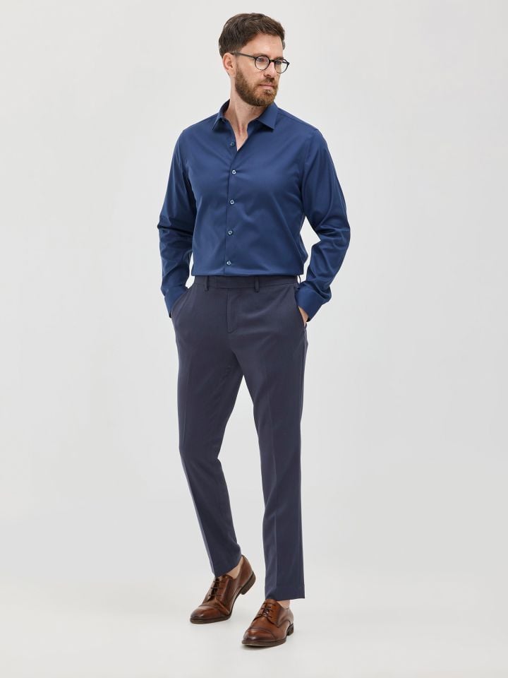 MAX MORETTI מכנסיים פורמאליים בגזרת צ’ינו