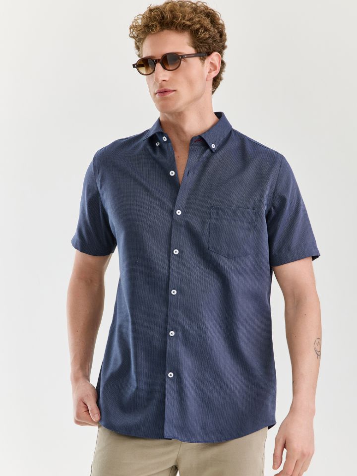 HECHTER PARIS מכופתרת NON IRON מיקרו ג’קארד בגזרת רגולר פיט עם כיס