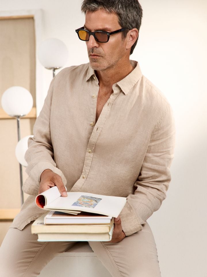 MAX MORETTI חולצה מכופתרת פשתן בגזרת מודרן פיט