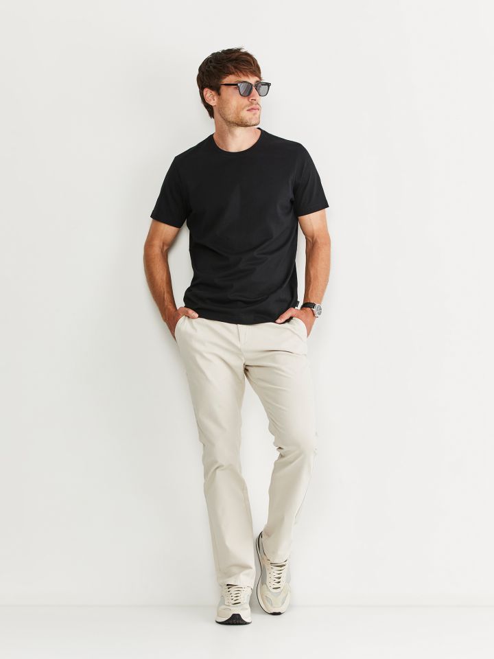 MAX MORTTI
מכנסי צ’ינו בגזרה ישרה טנסל