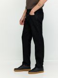 ג’ינס SLIM TAPERED FIT
