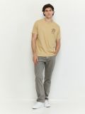 מכנסי Straight fit במראה שטוף