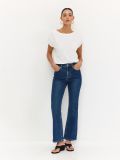 ג’ינס בגזרת BOOTCUT
