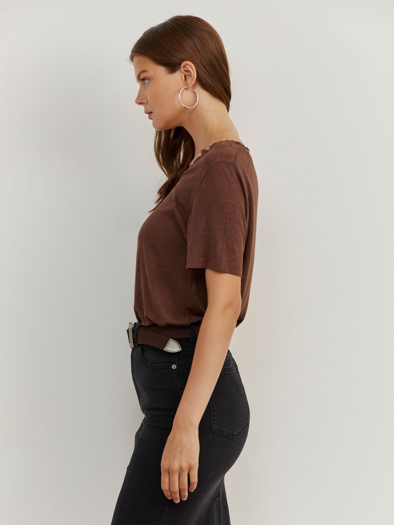 טי שירט V פשתן