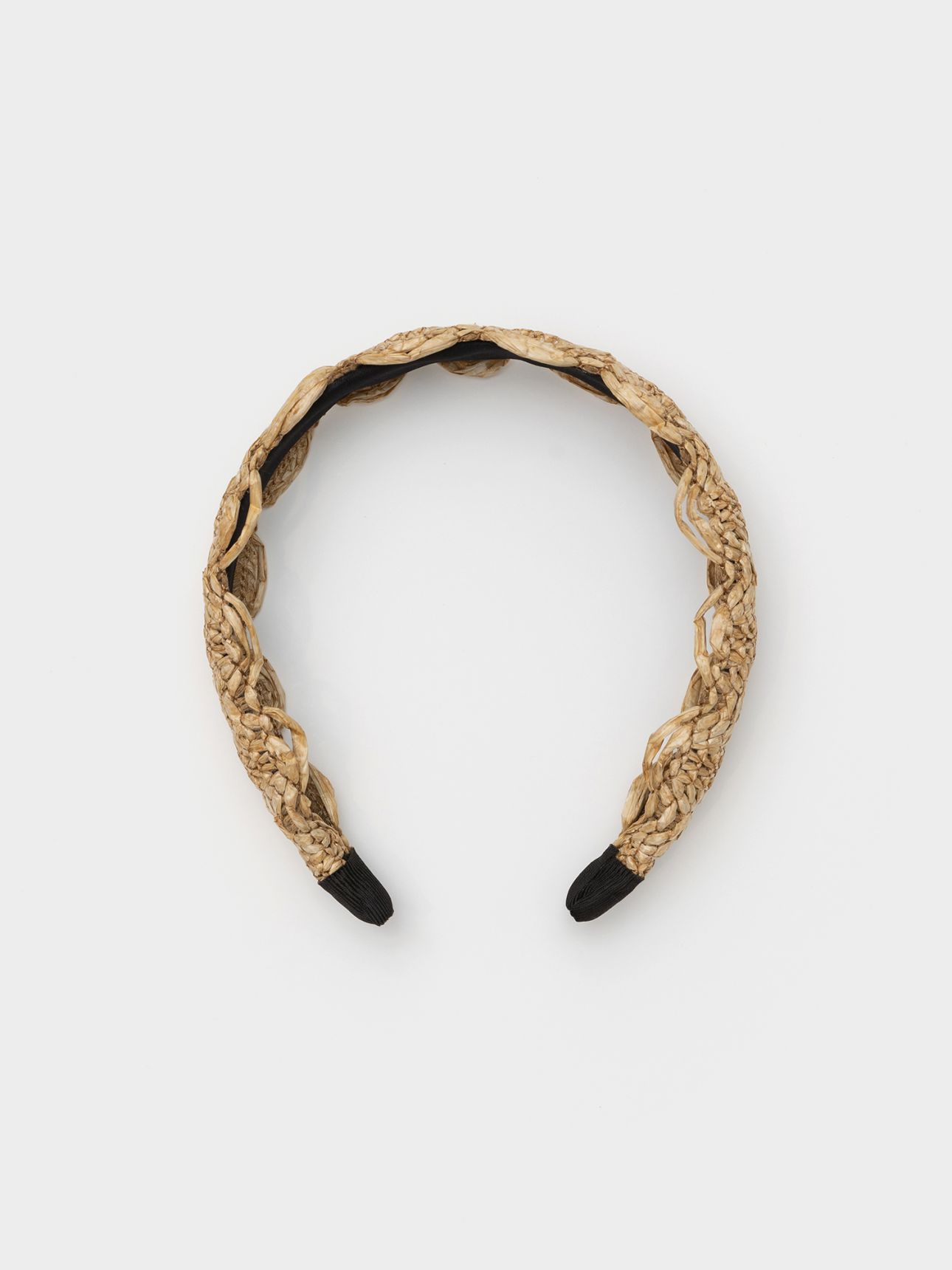 קשת קלועה במראה קש