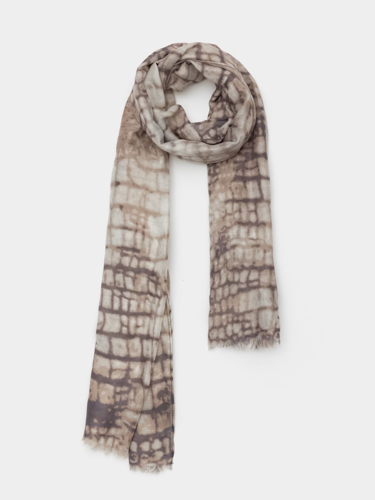 צעיף דק מדבר טאי דאי