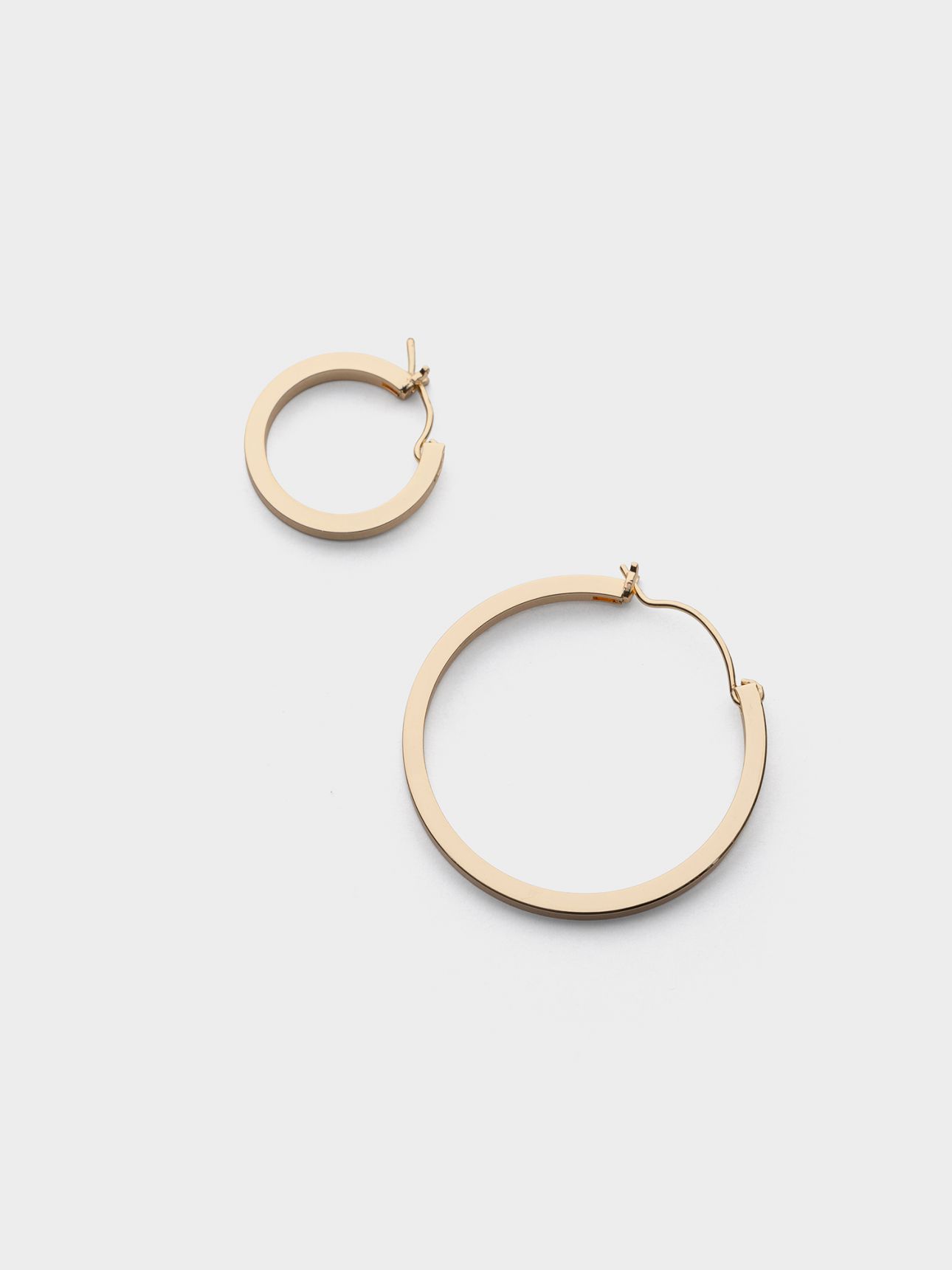 סט עגילי חישוק שטוחים