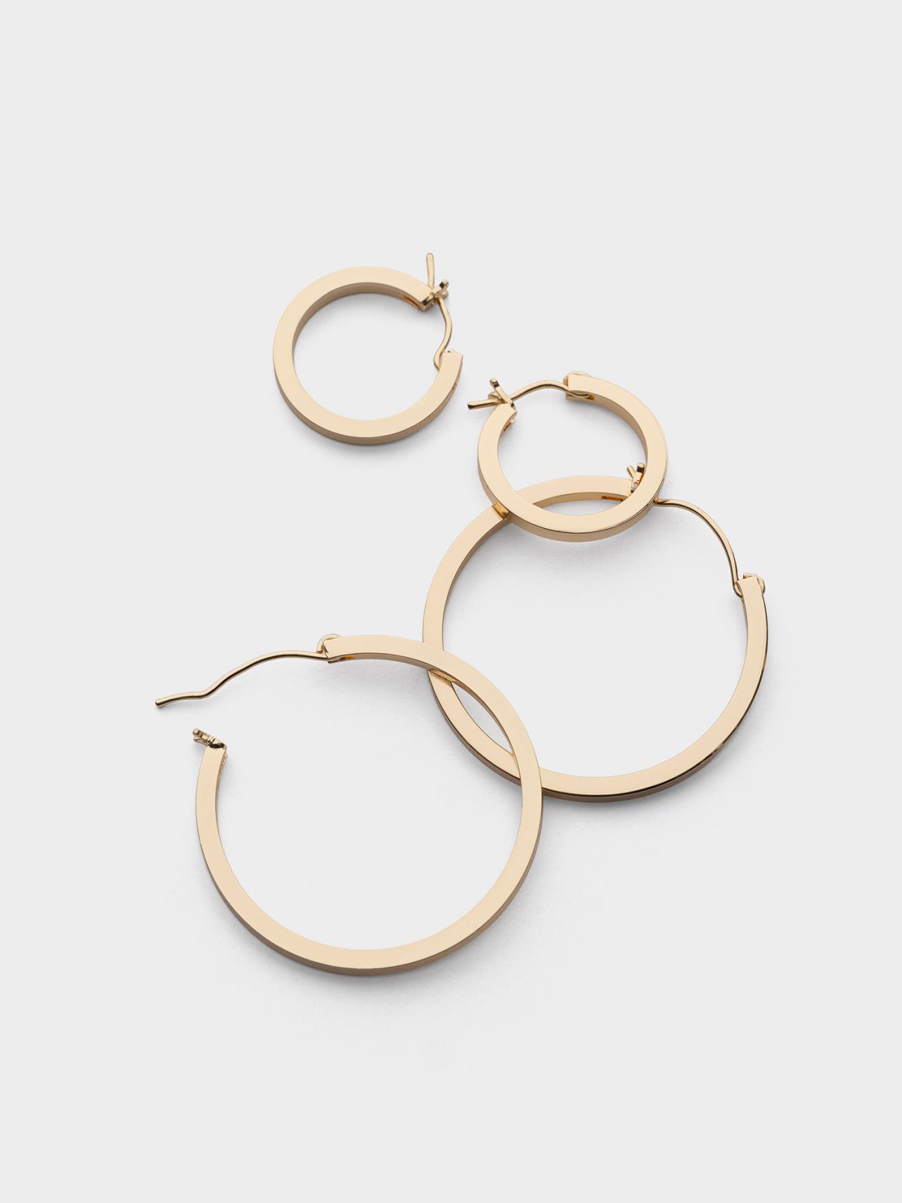 סט עגילי חישוק שטוחים