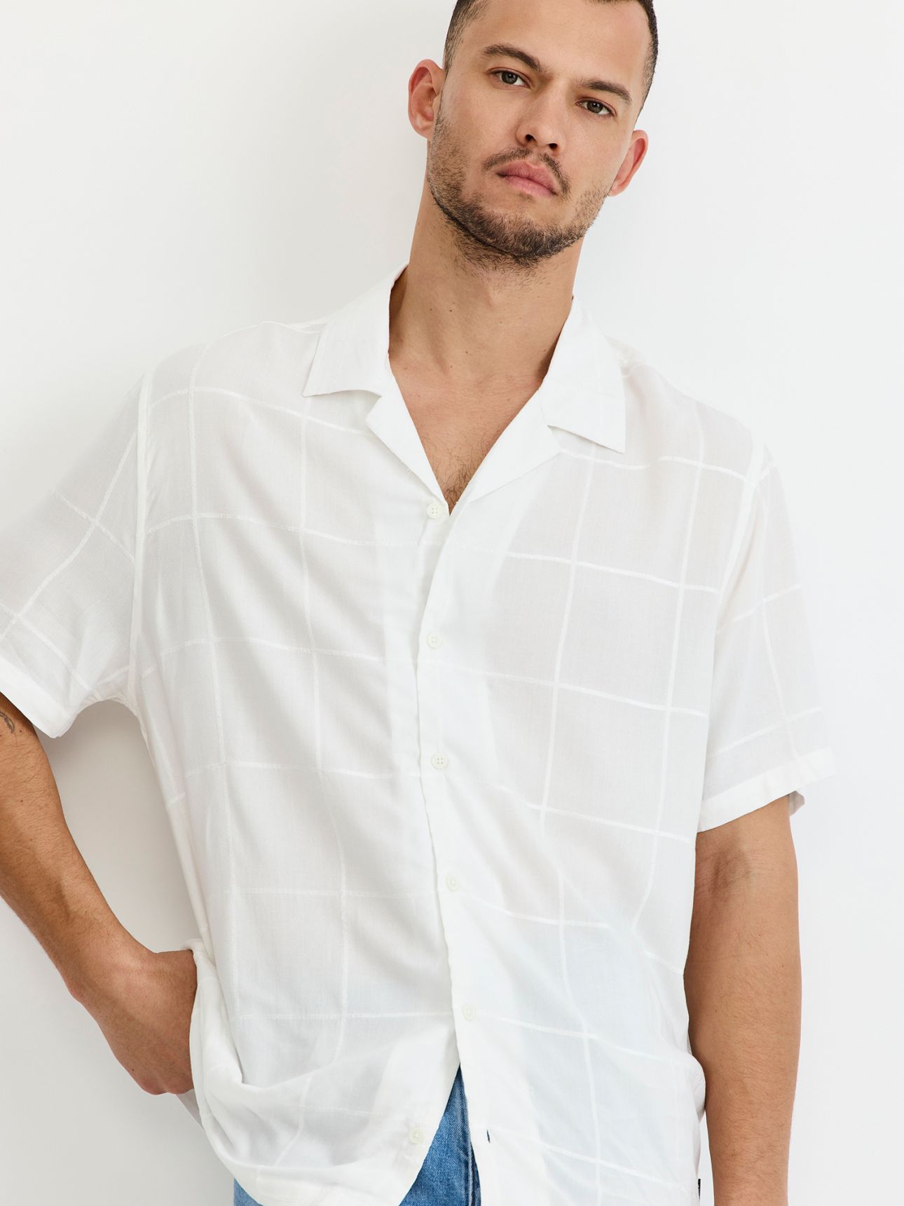 חולצה מכופתרת ז’קארד משבצות