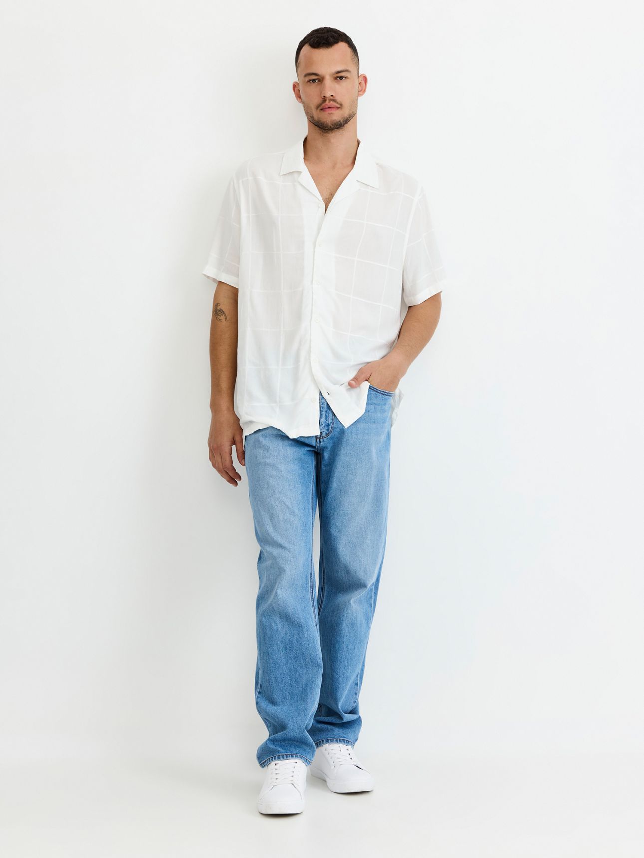 חולצה מכופתרת ז’קארד משבצות