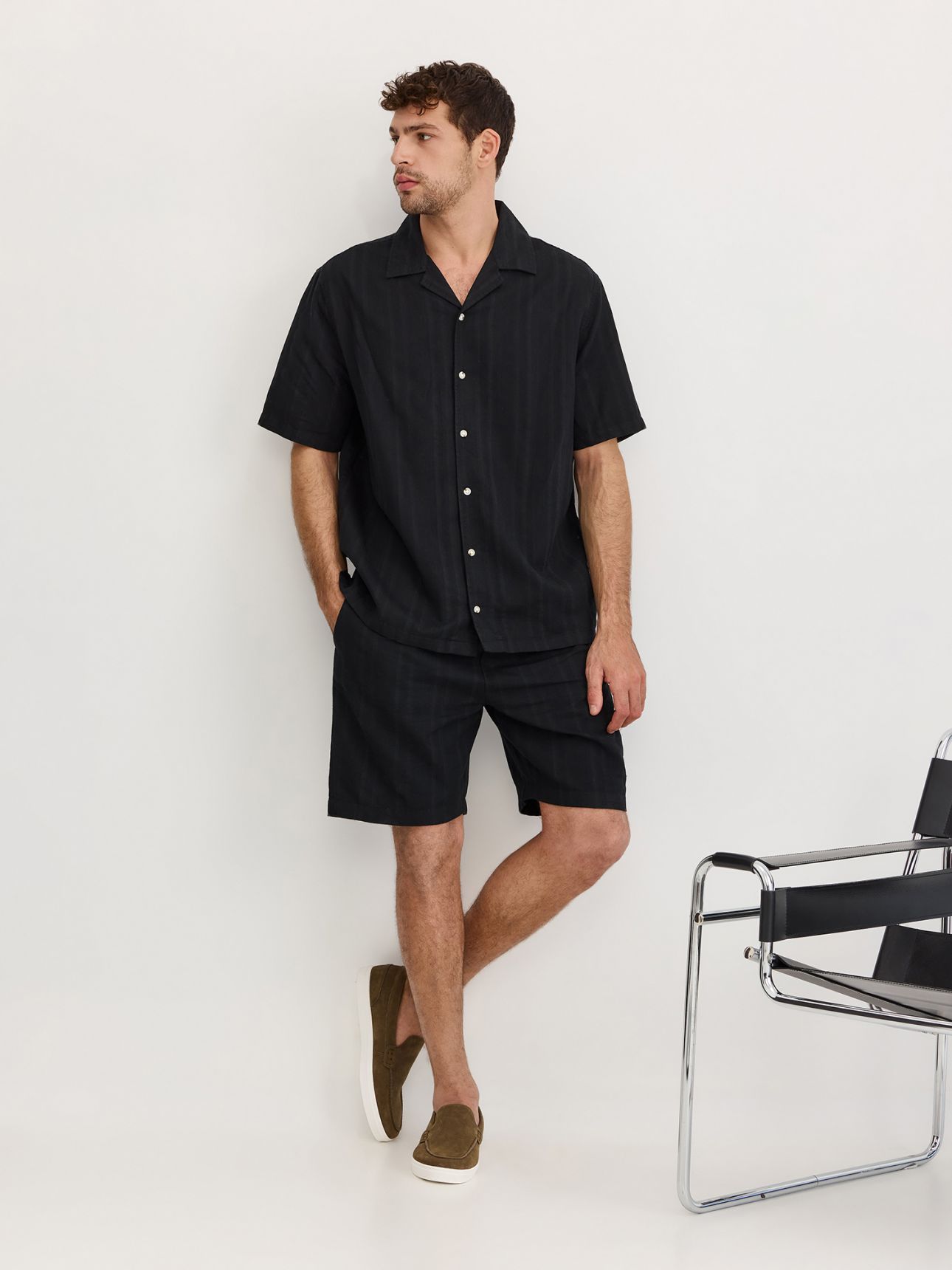 חולצה מכופתרת טקסטורת פסים