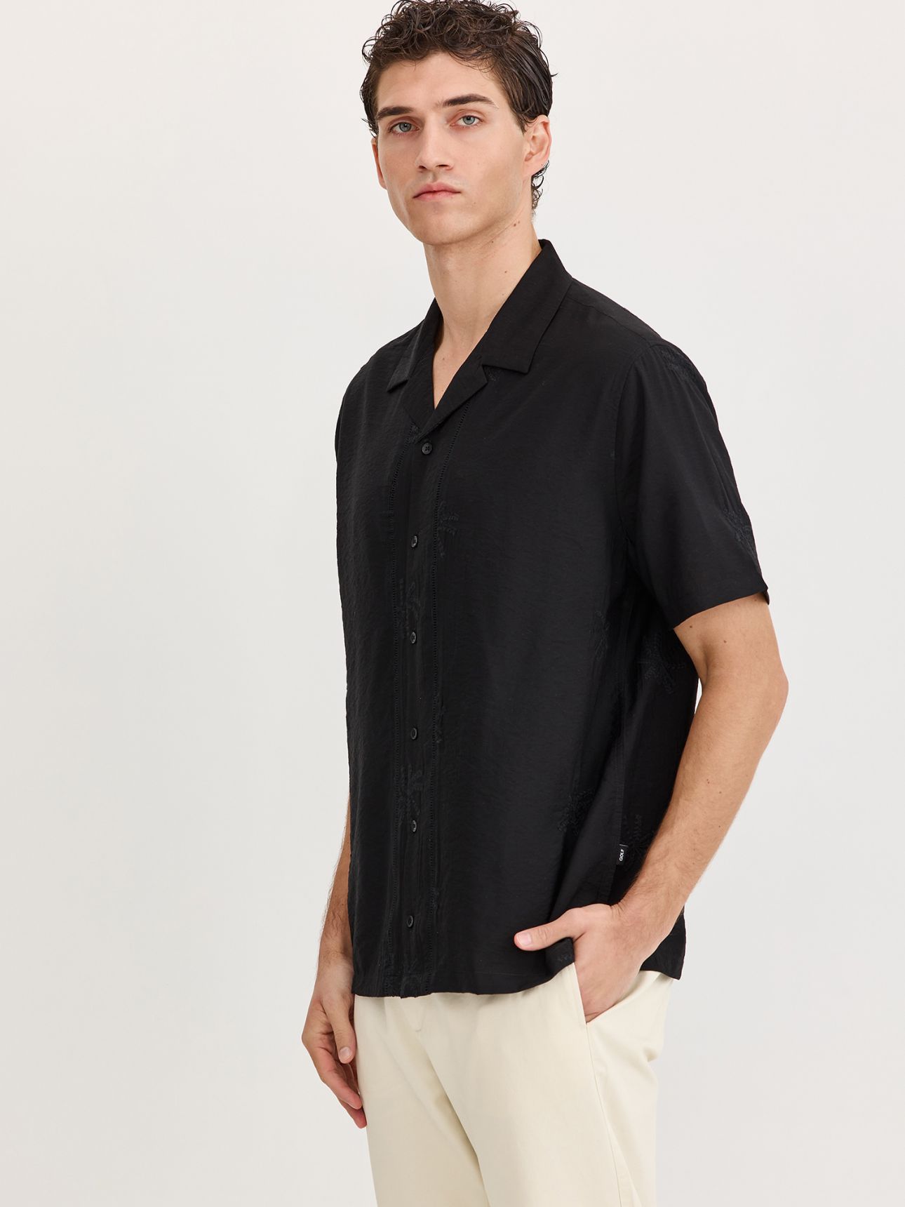 חולצה מכופתרת קצרה רקומה