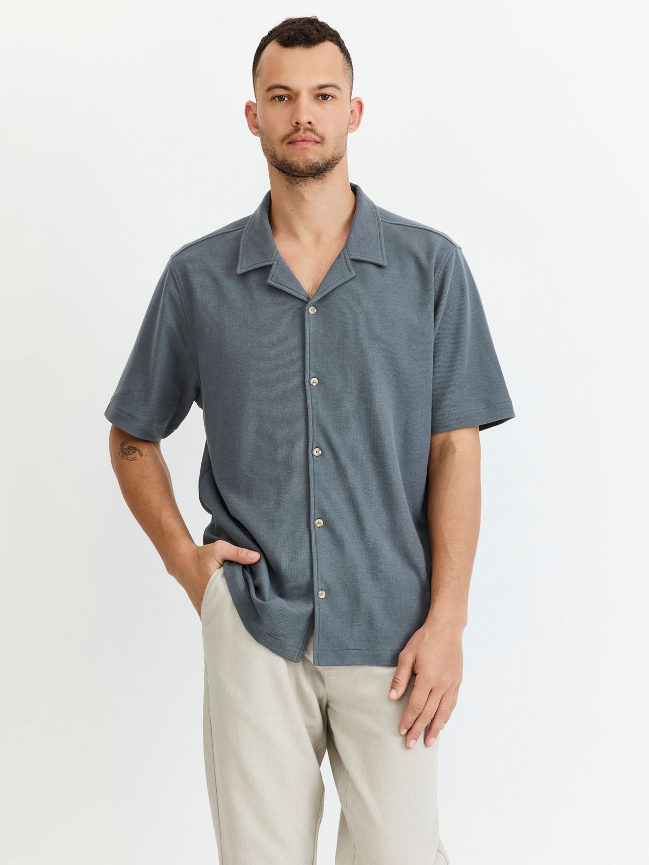 קאמפ סרוגה טקסטורה