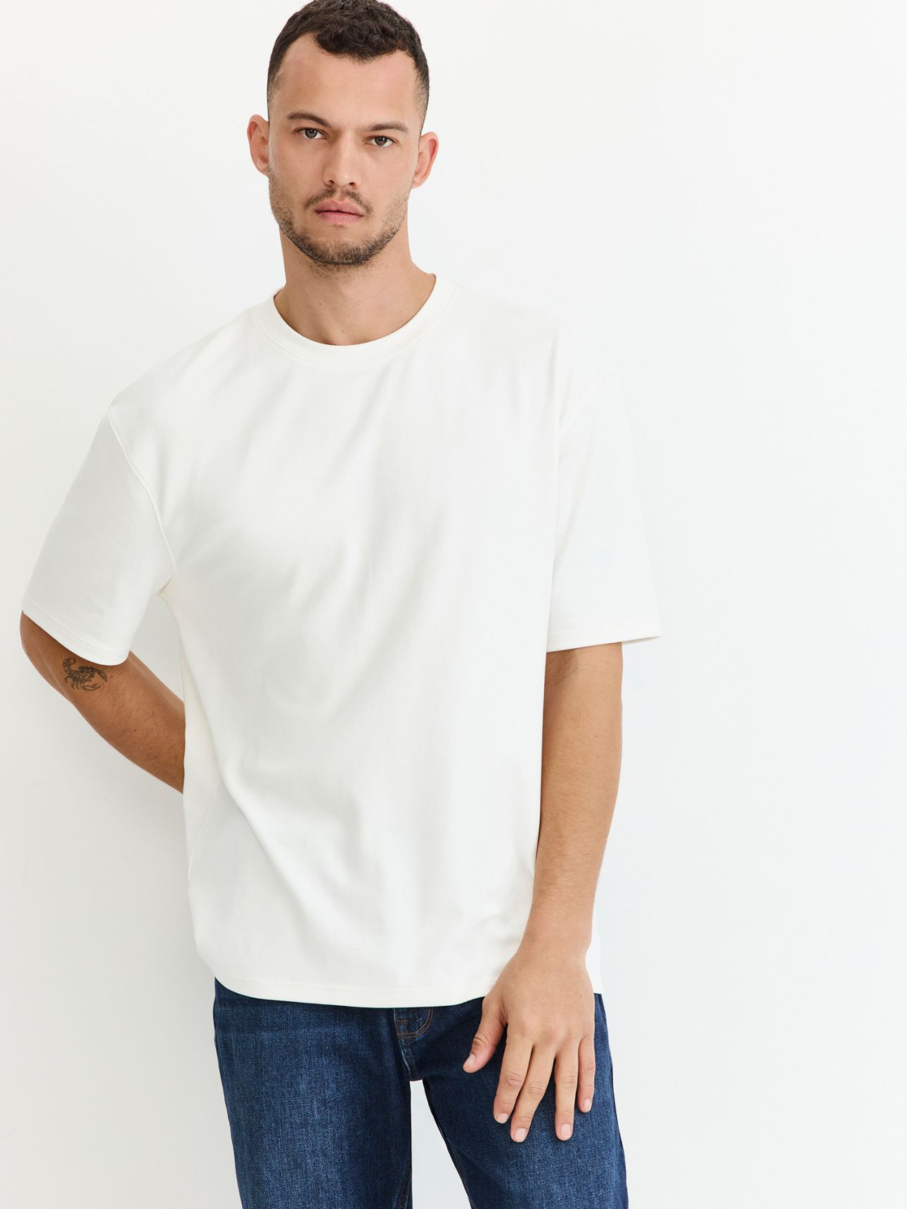 טי שירט מודפסת