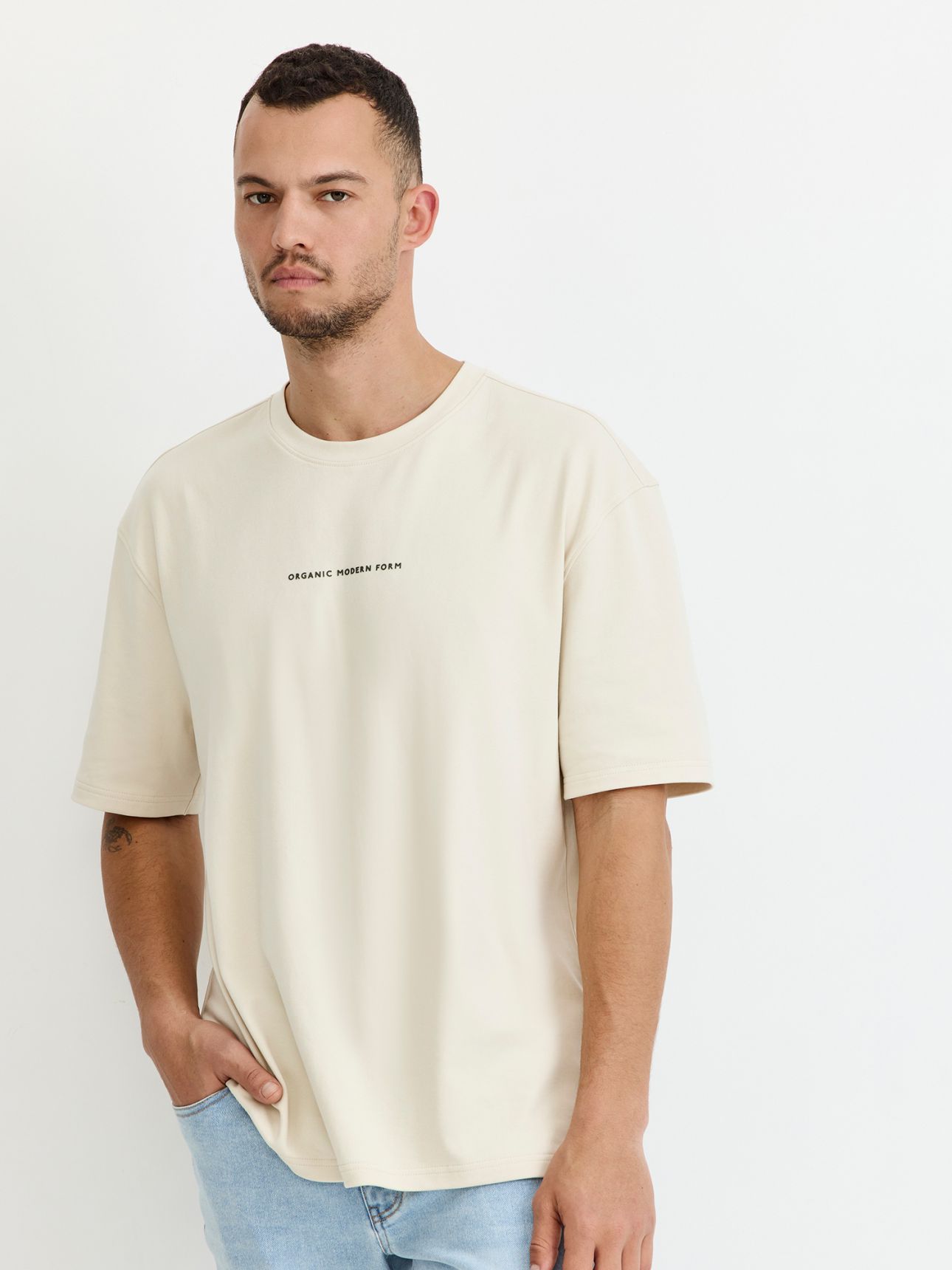 טי שירט מודפסת