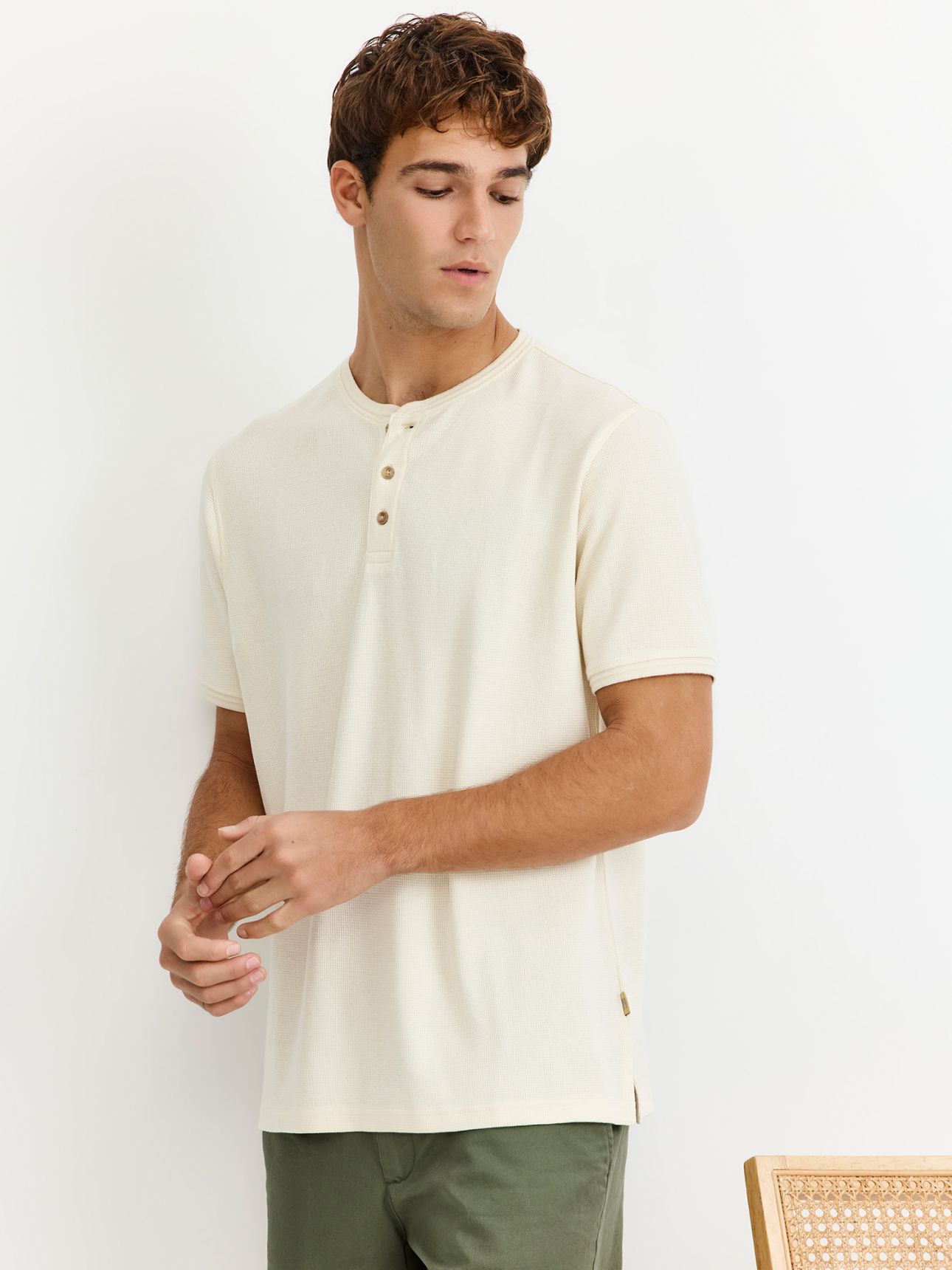 טי הנלי טקסטורה