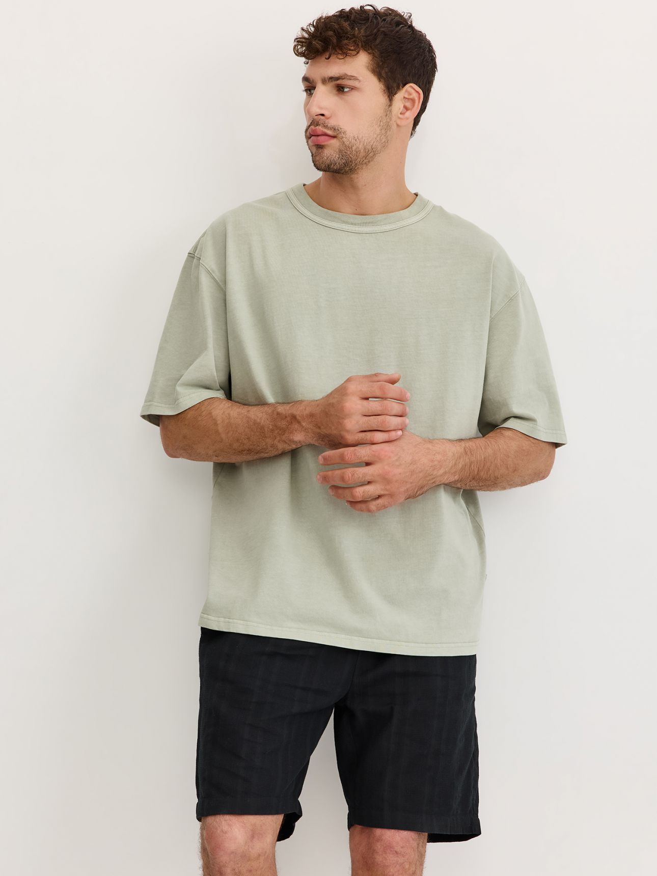 טי שירט במראה שטוף