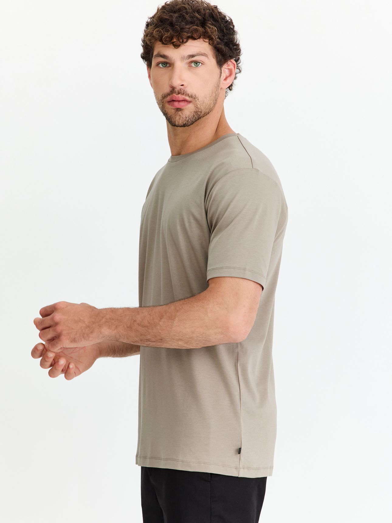 טי שירט פרימיום slim