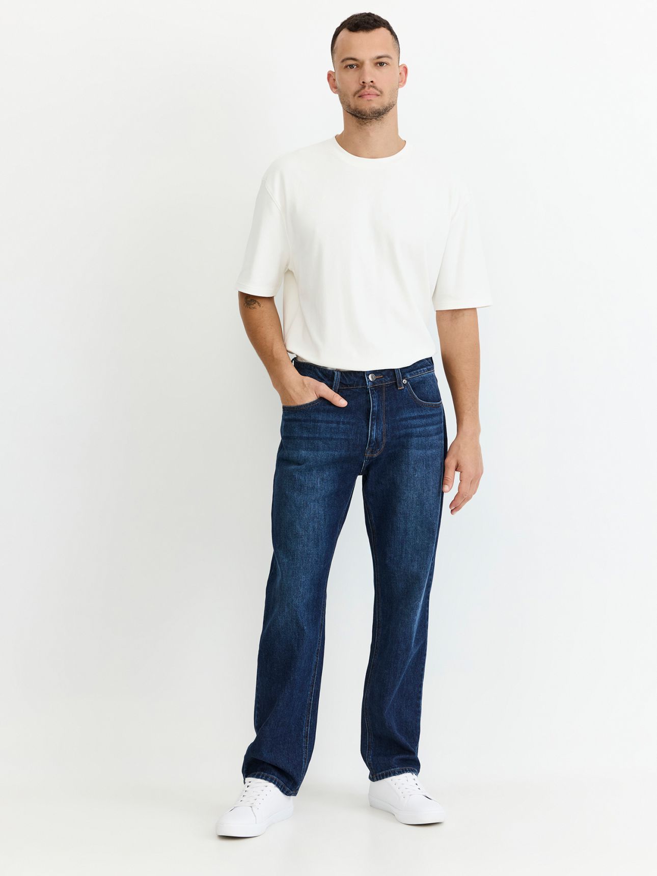 ג’ינס straight relax