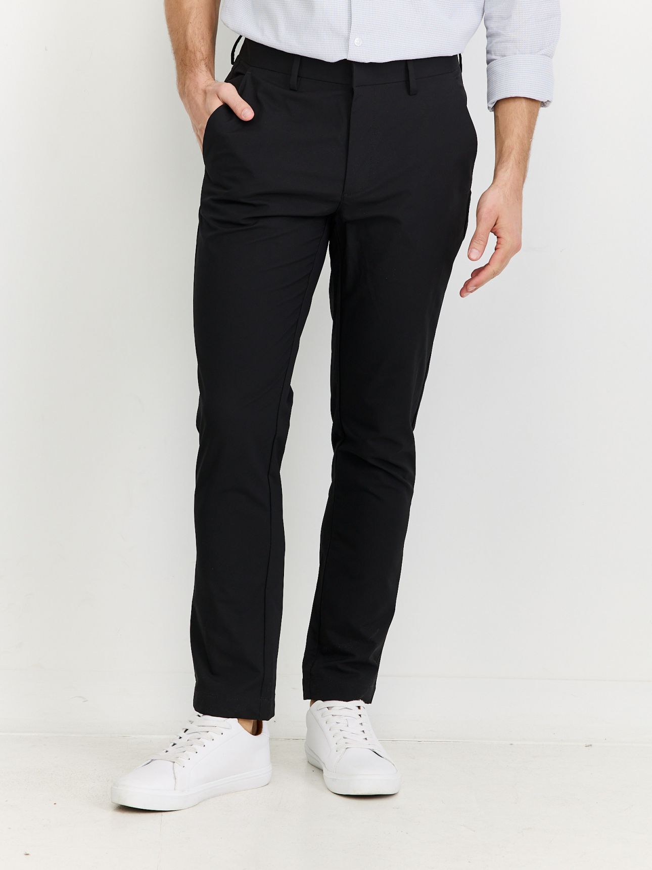 צ’ינו סלים אלגנטי