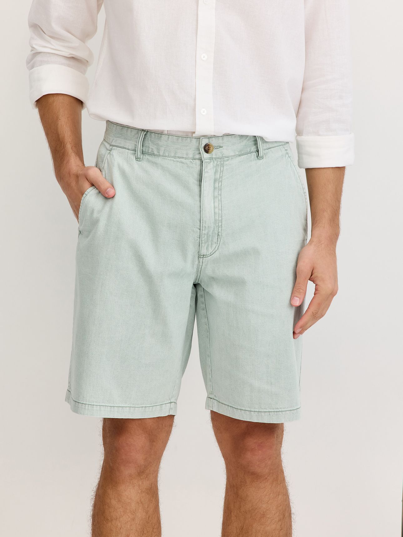 מכנסי ברמודה צ’ינו דנים