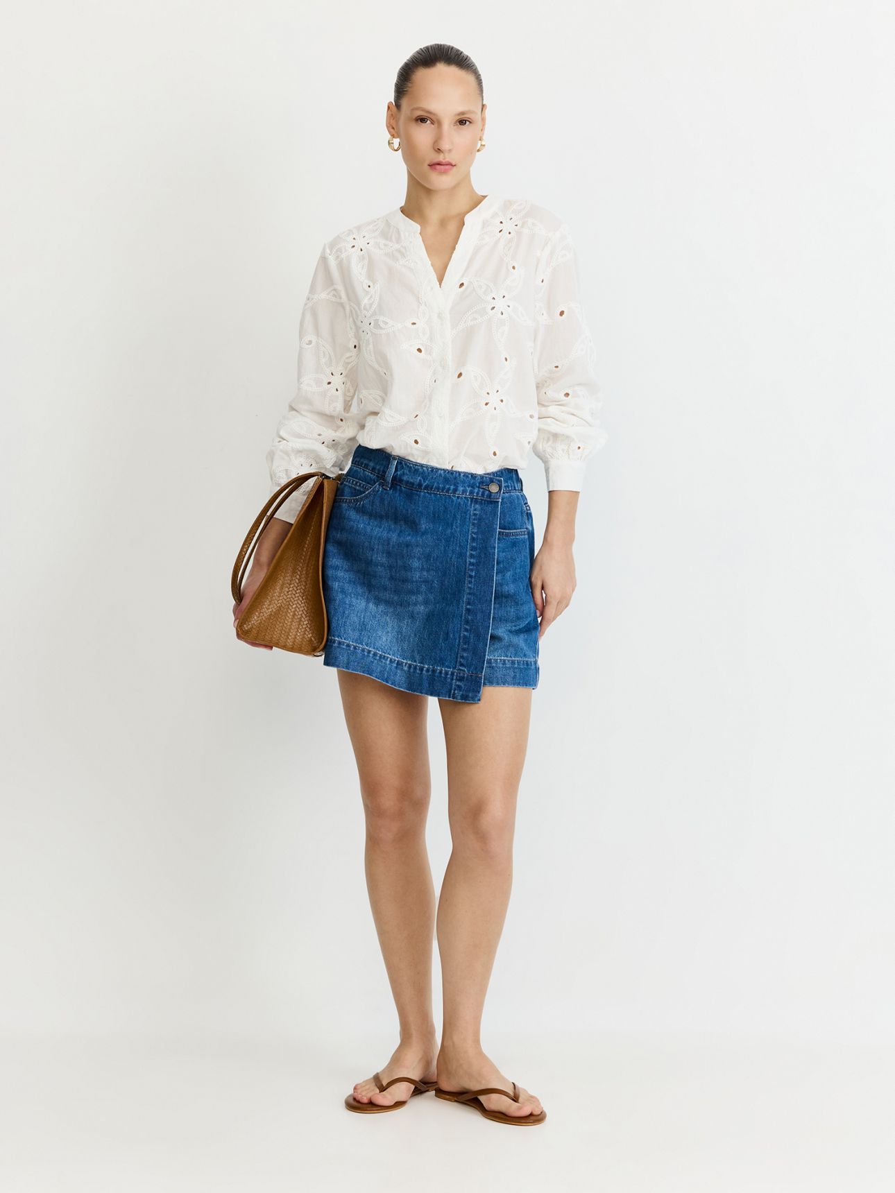 חולצה מכופתרת רקמה