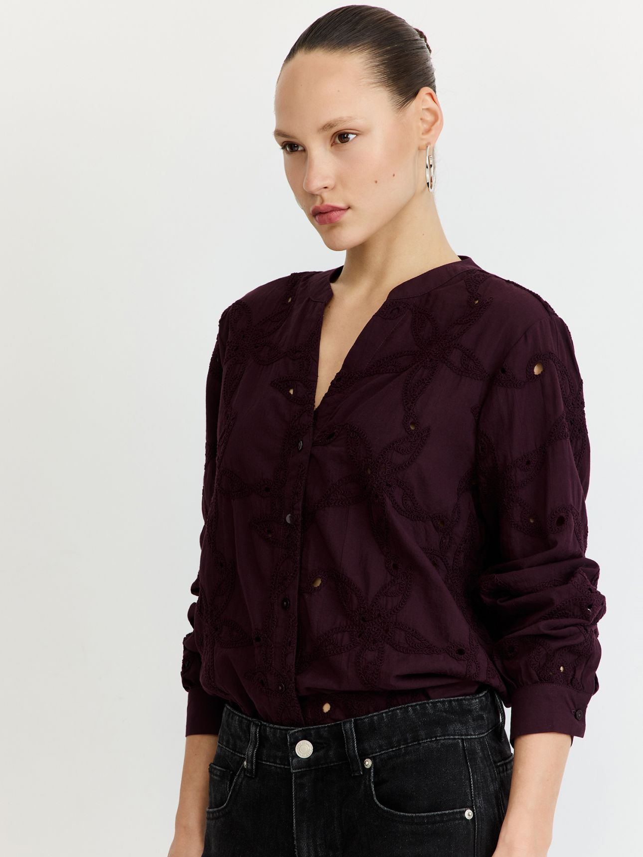 חולצה מכופתרת רקמה