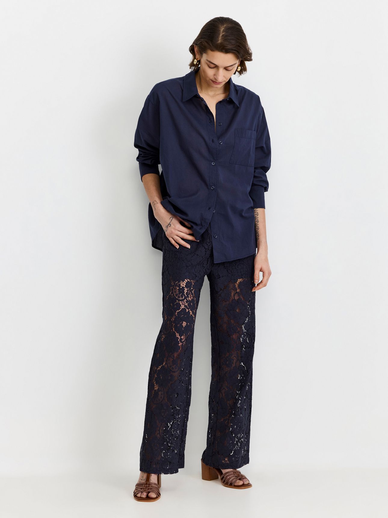 חולצה מכופתרת אוברסייז