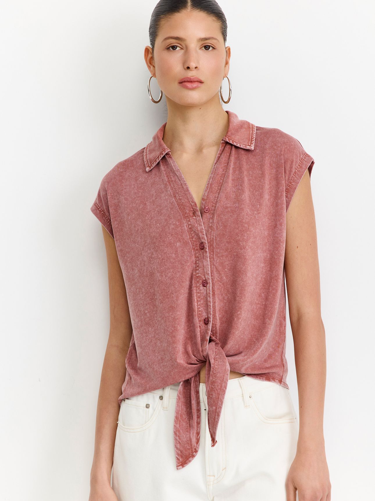 חולצת טי קשירה