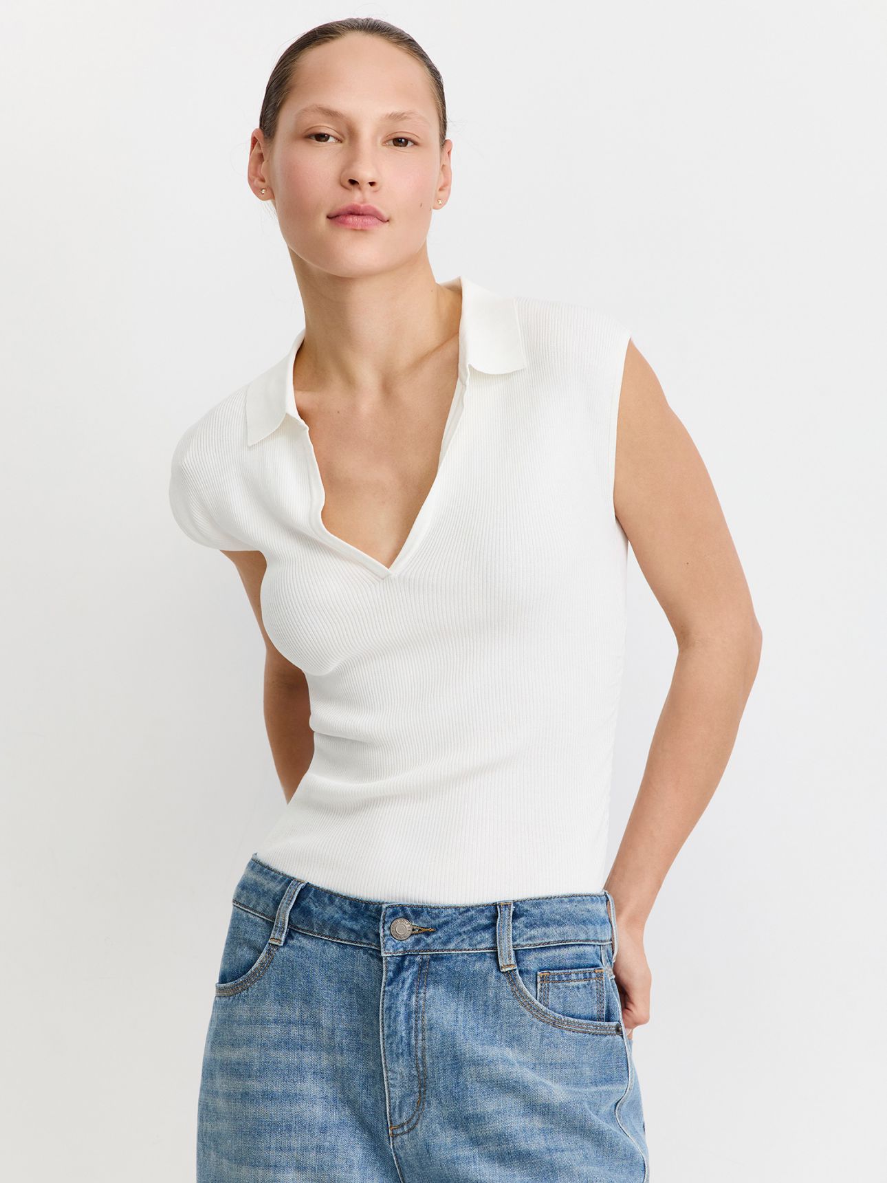 טי שירט פולו סרוגה